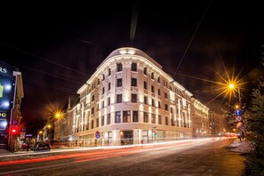 Exterior - Apartment in Riga Center with Park View (Riga)