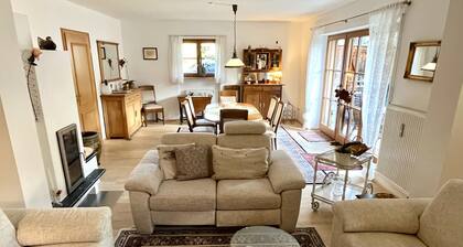 großzügig und ruhig gelegen, direkte Anbindung zum Wallberg, Wohnung mit Garten