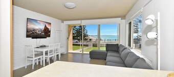 Waterviews on Marine - Apartment 1