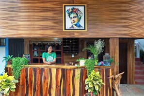 Lobby - Fridas Paradise with beach access and garden! (Brisas de Zicatela)