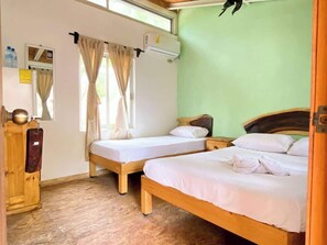 1 bedroom, WiFi - Zicatela Apartment: Beach, Pool & Garden! (Brisas de Zicatela)