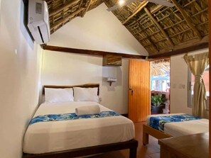 1 bedroom, WiFi - Habitación Privada con WiFi, Cerca de la Playa (Brisas de Zicatela)