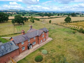Unclassified image, 4 of 26, button