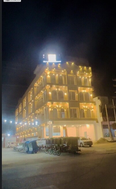 OVERSEAS HOTEL AND SUITES