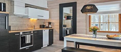 Réfrigérateur, micro-ondes, lave-vaisselle