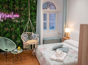 Superior Room | View from room - Mareluna Rooms (Naples)