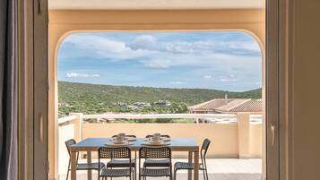 Deluxe-lejlighed | Terrasse/gårdhave