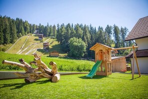 Children’s area - Holiday Apartment "Haus zur Vogelweide App 1" with Mountain View, Terrace & Wi-Fi (Dobbiaco)