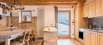 Casa de vacaciones "Baita Nonno Ghino" con vistas a la montaña, jardín y Wi-Fi