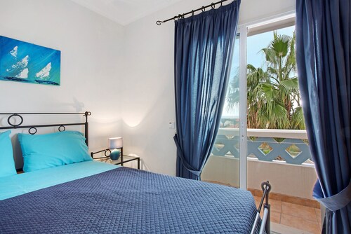 Apartment "A Quinta Porto Santo" with Sea View, Terraces & Wi-Fi