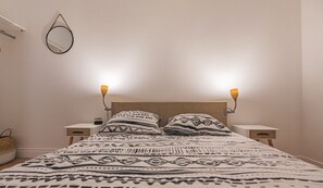 3 bedrooms, desk, iron/ironing board, free WiFi
