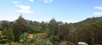 Holiday Home 'Catarina' with Mountain View, Wi-Fi and Air Conditioning