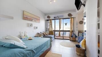 1 chambre, fer et planche Ă repasser, Wi-Fi gratuit, draps fournis