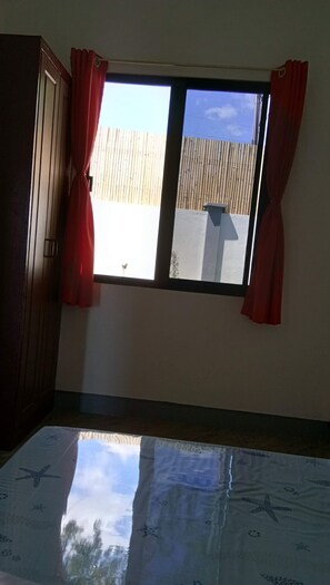 Interior - BambooBeachvilla2 NewOCEANFRONT*POOLsunsetview*kitchen STARLINK SAT upto10Guest  (Bohol dimiao)