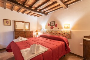 3 habitaciones, wifi gratis y ropa de cama 