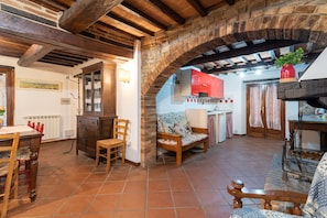 Téléviseur, foyer