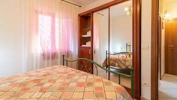 2 bedrooms, free WiFi, bed sheets