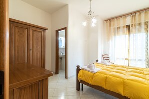 3 bedrooms, free WiFi, bed sheets
