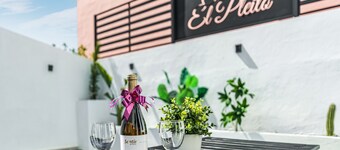 Vacation Home 'El Pleito' with Private Pool, Private Terrace and Wi-Fi