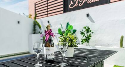 Vacation Home 'El Pleito' with Private Pool, Private Terrace and Wi-Fi