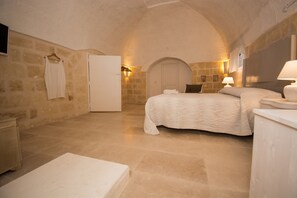 1 camera, Wi-Fi gratuito, lenzuola