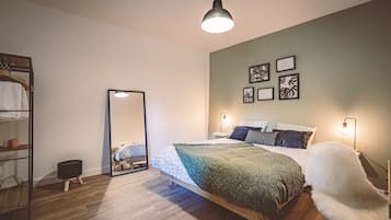 1 quarto, escrivaninha, ferros/tĂĄbuas de passar roupa, Wi-Fi de cortesia