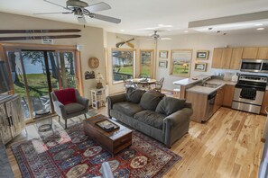 Smart TV, fireplace, DVD player