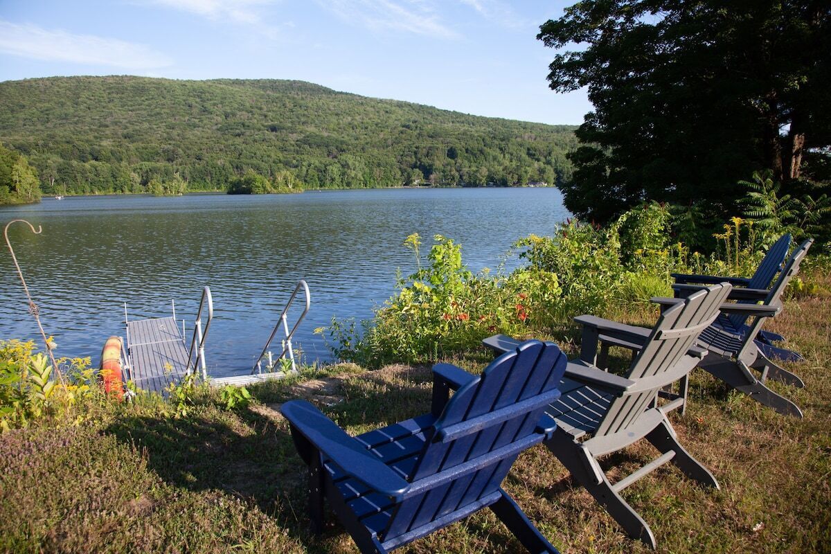 Berkshires Lakefront Retreat by Evergreen Home