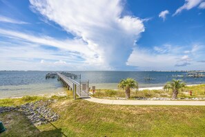 Beach nearby - Waterfront Listing In Beautiful Harbour Pointe! Gulf View, Too! (Pensacola)