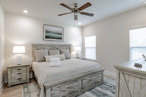 4 chambres, fer et planche à repasser, Wi-Fi gratuit, draps fournis