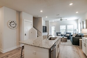Interior - Discover why Serenity is a popular family vacation spot in Perdido Key! (Perdido Key)