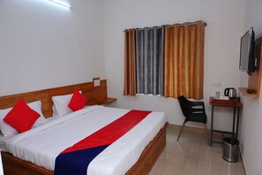 Standard Double Room, 1 Queen Bed, Smoking