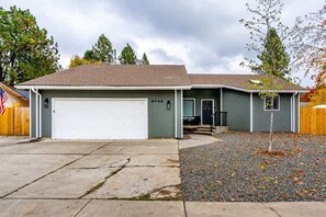 Exterior - Coeur d'Alene Getaway I Quiet Neighborhood! (Coeur d'Alene)