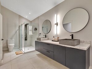 Bathtub, hair dryer, towels
