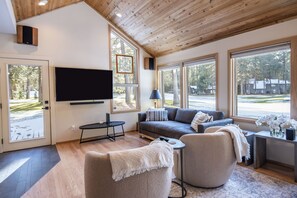 Smart TV, fireplace, table tennis, books