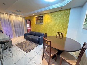 Standard Apartment | Dining