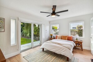 3 chambres, bureau, Wi-Fi gratuit, draps fournis