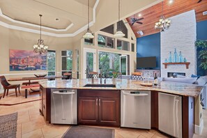 Interior - Modern Mediterranean Villa w/ Luxe Amenities / Golf Cart / Handicap Accessible (Lago Vista)