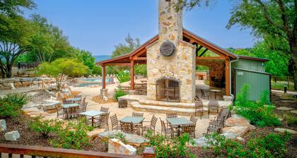 Modern Mediterranean Villa w/ Luxe Amenities / Golf Cart / Handicap Accessible