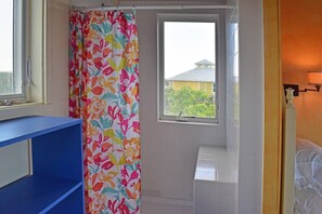 3 chambres, Wi-Fi, draps fournis