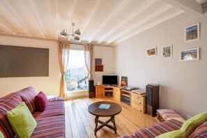 Televisión y estéreo