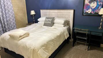 2 habitaciones, tabla de planchar con plancha, wifi y ropa de cama