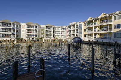 Nauti Girl - Sunset Bay Villa 310 - Waterfront, Pool, Boat Slip, Dog Friendly!