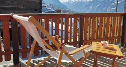 Apartment with a dream view of the panorama of the four-thousand-meter peaks