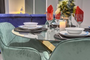 Dining - Stylish and Beautiful 3 Bed House (Hull)