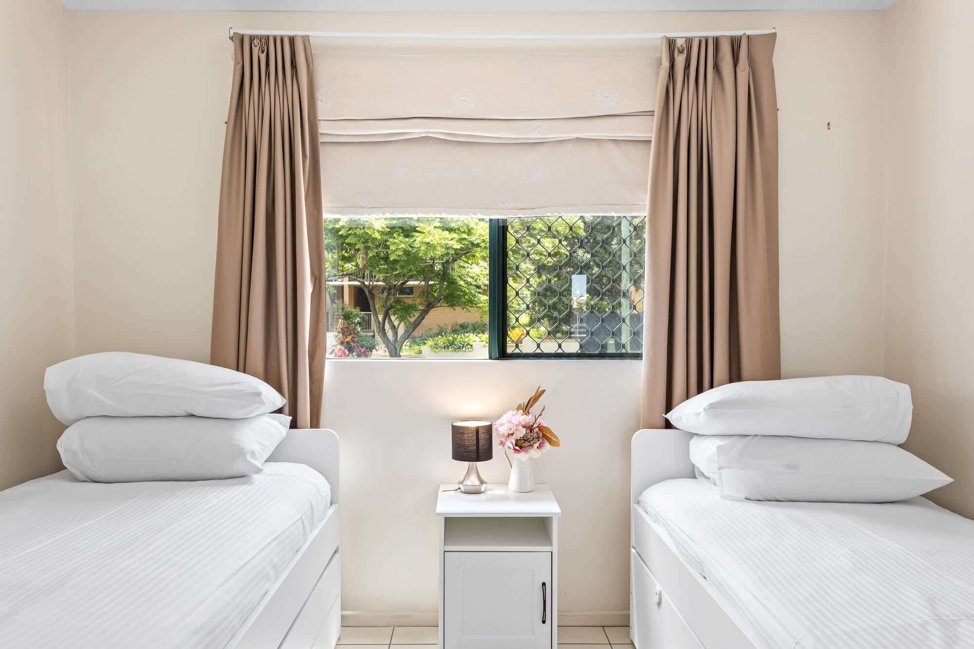 2 soverom, strykejern/-brett, wi-fi og sengetøy