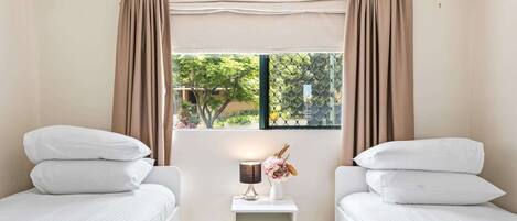 2 dormitorios, tabla de planchar con plancha, wifi y ropa de cama