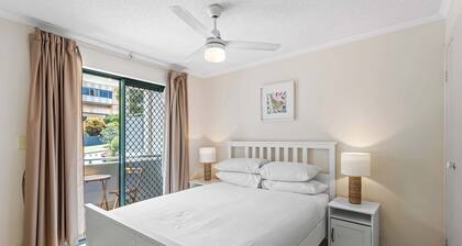 Albion Convenient Hideaway with Parking & Balcony