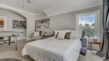 2 habitaciones, tabla de planchar con plancha, cuna de viaje y wifi