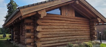 Unique log house for 6 pers. with terrace and unobstructed view near Wadden Sea